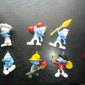 32 Different 1980's & McDonalds Smurf Figures Pendants/bag Clips-Homemade?